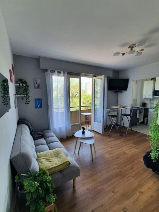 Le Studio Du Quai Charleville-Mézières Exterior foto